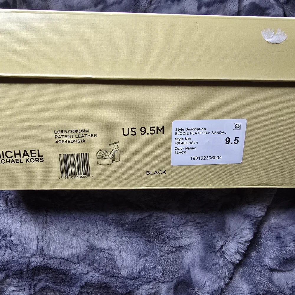NWB MICHAEL Michael Kors Flower Elodie Patent Leather‎ Platform Sandal Size 9.5